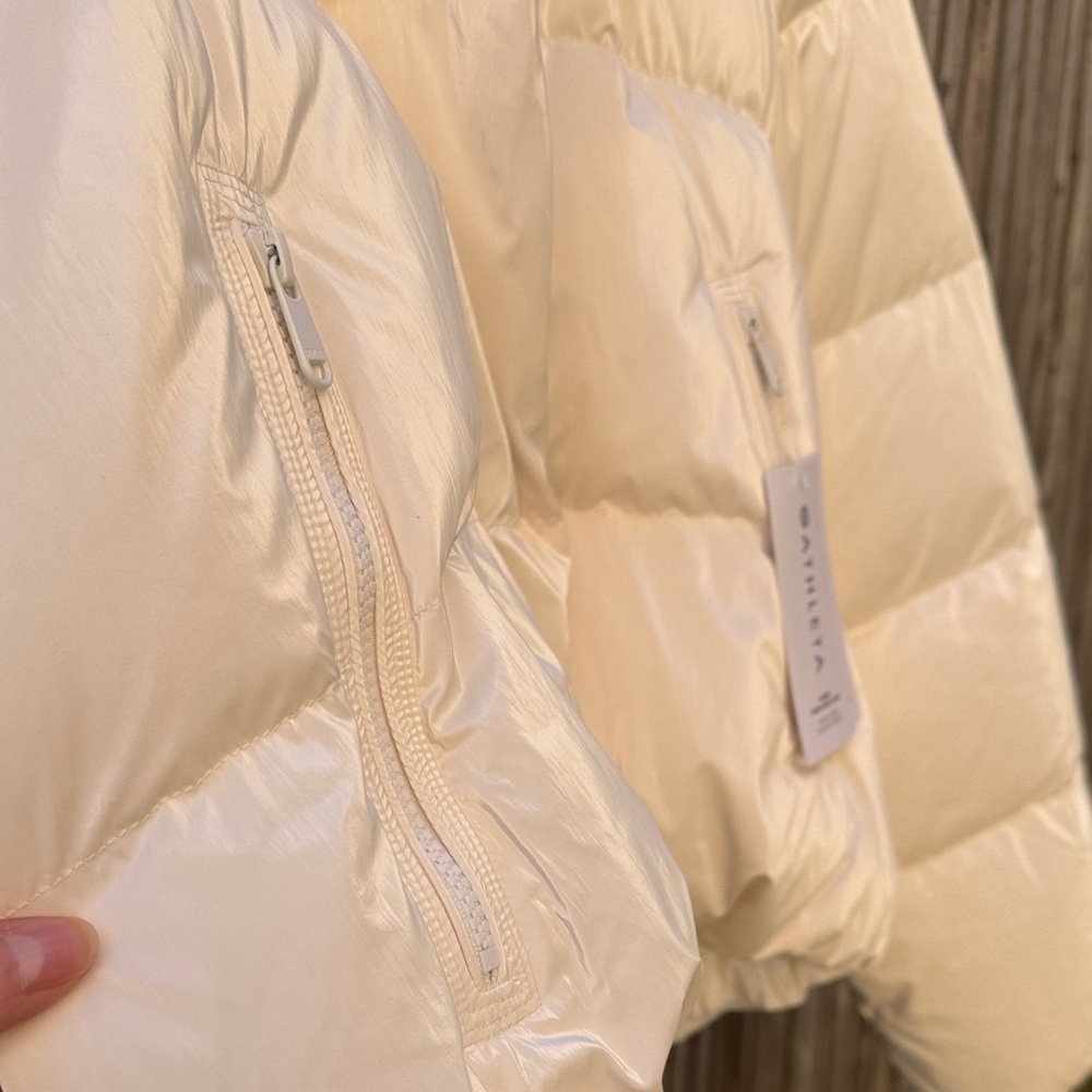 NWT Athleta XL  Down Shine Women’s Winter Coat in  Light Cream - Picture 2 of 12